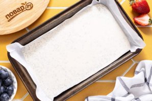 Замороженный йогурт с ягодами