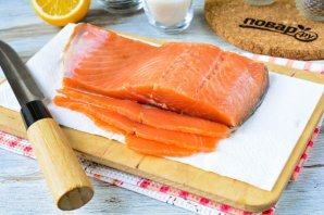 Соленая красная рыба Соленая красная рыба