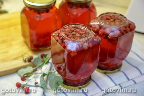 Компот из малины и красной смородины на зиму