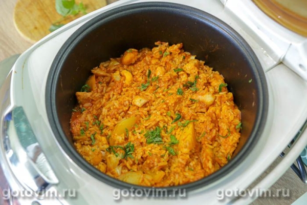Бириани с мясом и овощами в мультиварке