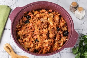 Классический бигус из квашеной капусты Классический бигус из квашеной капусты