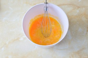 Оладьи с сыром и колбасой Оладьи с сыром и колбасой