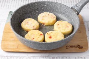 Котлеты из картофеля с перцем Котлеты из картофеля с перцем