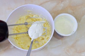 Сметанно-масляный крем для медовика Сметанно-масляный крем для медовика