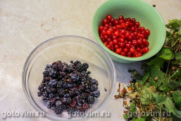 Компот из костяники и ежевики Компот из костяники и ежевики