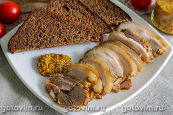 Закусочное мясо из свиной грудинки со специями