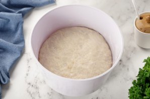 Простой мясной пирог с картошкой Простой мясной пирог с картошкой