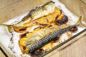 Скумбрия на соли с лимоном Скумбрия на соли с лимоном