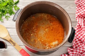 Гречка с голенью в мультиварке Гречка с голенью в мультиварке
