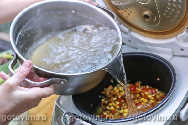 Летний суп из свежей кукурузы с лисичками Летний суп из свежей кукурузы с лисичками