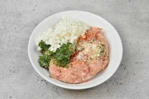 Мясной рулет с яйцом Мясной рулет с яйцом