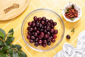 Вишневое варенье с ромом