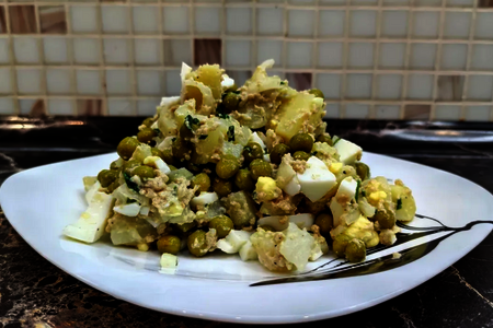 Салат с печенью.