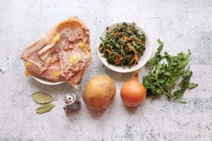 Щи из крошева с курицей Щи из крошева с курицей