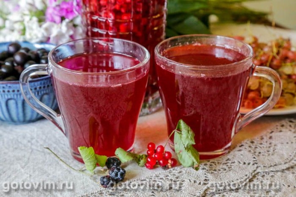 Компот из костяники и ежевики Компот из костяники и ежевики