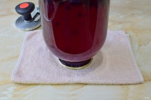 Компот из черной смородины на зиму на 3 литровую банку