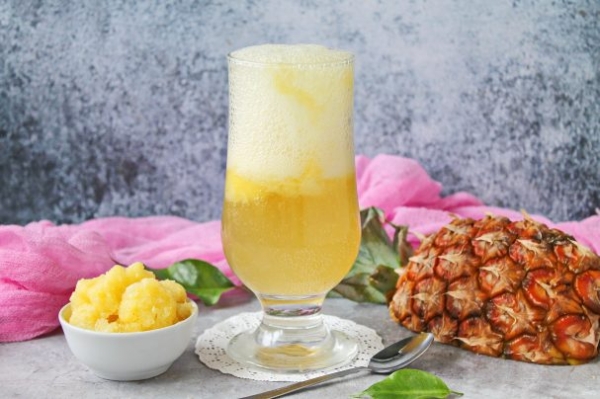 Ананасовый пунш с шампанским Ананасовый пунш с шампанским