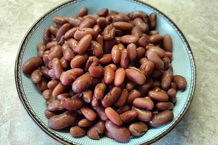 Фасолевый суп с лисичками и копчеными рёбрышками Фасолевый суп с лисичками и копчеными рёбрышками