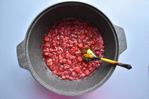 Клубничный джем с бальзамическим уксусом Клубничный джем с бальзамическим уксусом