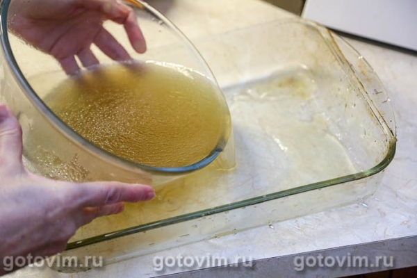 Салат &laquo;Оливье&raquo; с ланспиком, цыпленком и креветками по старинному рецепту