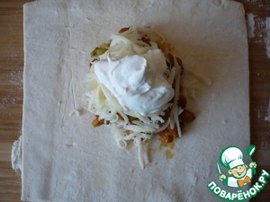 Слойка с индейкой Слойка с индейкой