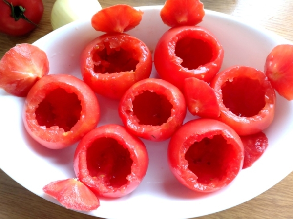 Помидоры фаршированные грибами, фаршем и кускусом Помидоры фаршированные грибами, фаршем и кускусом