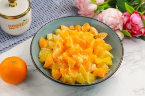 Салат с мандарином, яблоком и апельсином Салат с мандарином, яблоком и апельсином