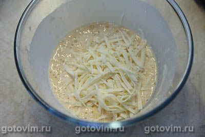 Запеканка из тертых кабачков и картофеля с сыром сулугуни