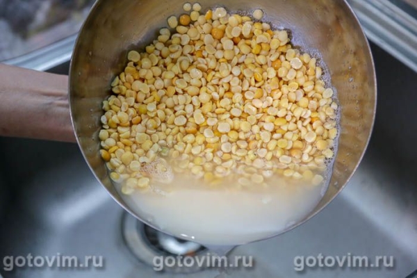 Гороховый суп с фрикадельками в мультиварке