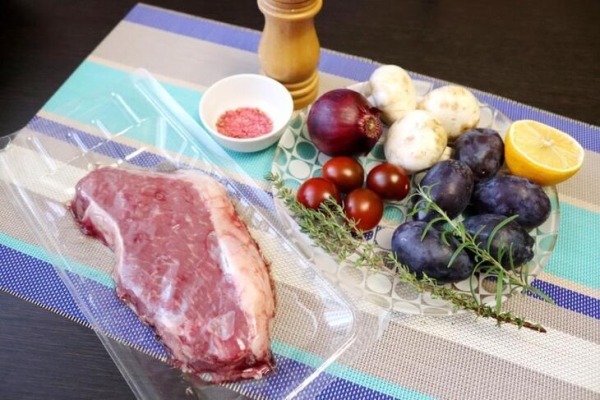 Бифштекс (beef-stеаks) со сливочным маслом Бифштекс (beef-stеаks) со сливочным маслом