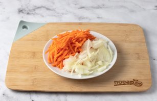 Салат из капусты с болгарским перцем на зиму Салат из капусты с болгарским перцем на зиму