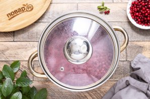 Компот из брусники