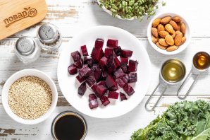 Салат из киноа со свеклой
