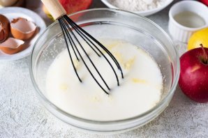 Блинчики с яблоками Блинчики с яблоками