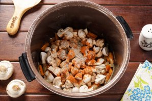 Постный плов в мультиварке Постный плов в мультиварке