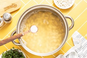 Фасоль белая консервированная