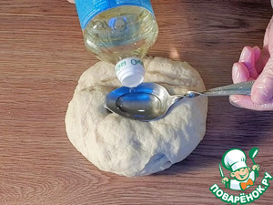 Открытые булочки с кремом и нектаринами