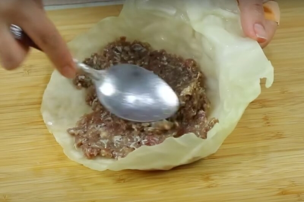 Вкуснее чебуреков и голубцов: все хозяйки в восторге от этого рецепта. Нужна капуста и фарш Вкуснее чебуреков и голубцов: все хозяйки в восторге от этого рецепта. Нужна капуста и фарш