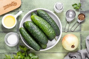 Салат с огурцами на зиму