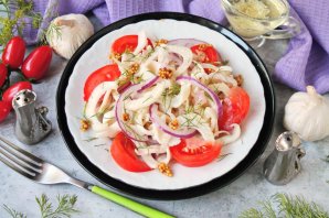 Салат с кальмарами и фенхелем Салат с кальмарами и фенхелем