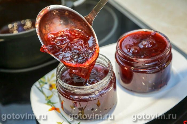 Варенье из желтой алычи и сливы