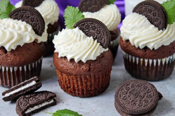 Капкейки с печеньем "Орео" Капкейки с печеньем "Орео"