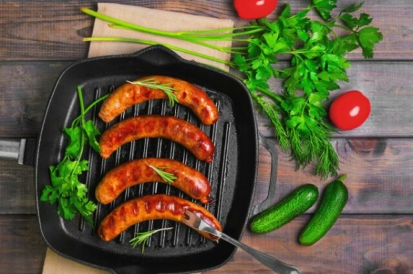 Нежные купаты из свинины в духовке Нежные купаты из свинины в духовке