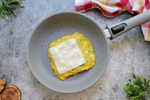 Сосиски в тесте без теста Сосиски в тесте без теста