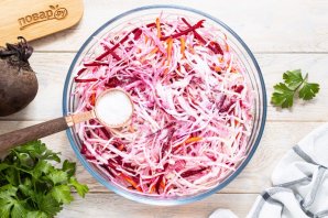 Капуста, квашенная со свеклой Капуста, квашенная со свеклой