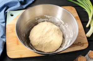 Вареники со свежей капустой Вареники со свежей капустой