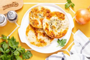 Луковая лепешка Луковая лепешка