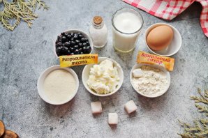 Пирог на кефире с черникой Пирог на кефире с черникой