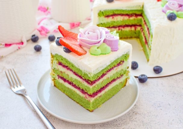 Фисташковый торт с малиной Фисташковый торт с малиной