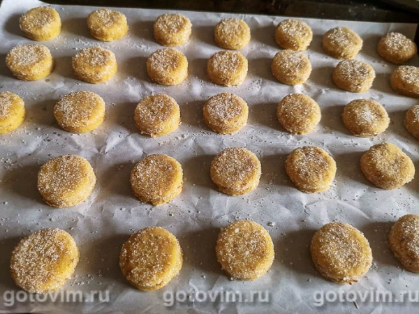 Печенье на желтках с арахисом и кунжутом 